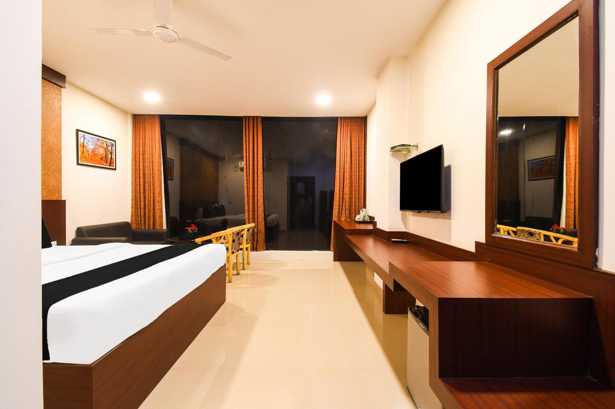 Super Townhouse Best Inn Khandagiri المظهر الخارجي الصورة
