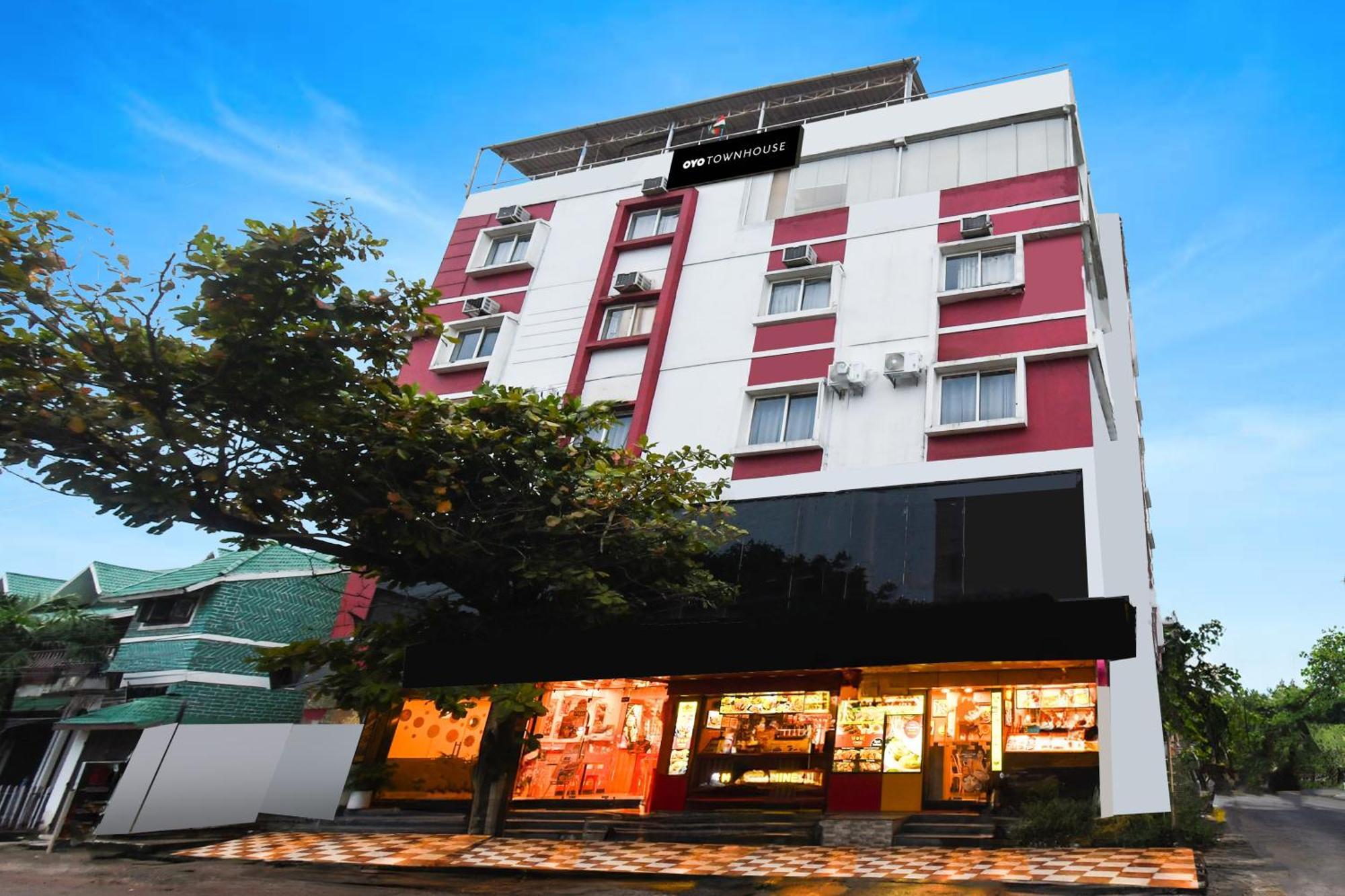 Super Townhouse Best Inn Khandagiri المظهر الخارجي الصورة